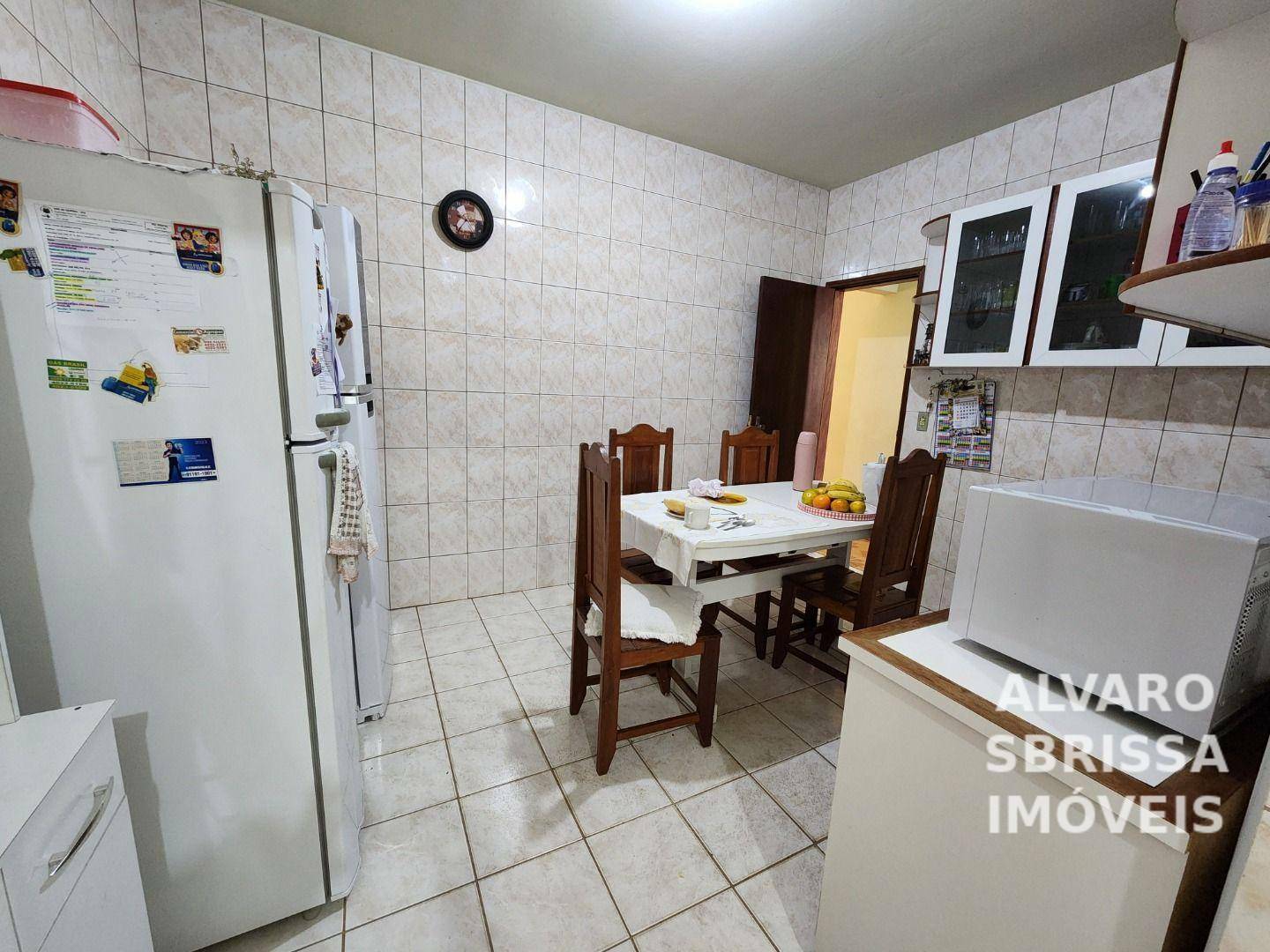 Casa à venda com 3 quartos, 94m² - Foto 11