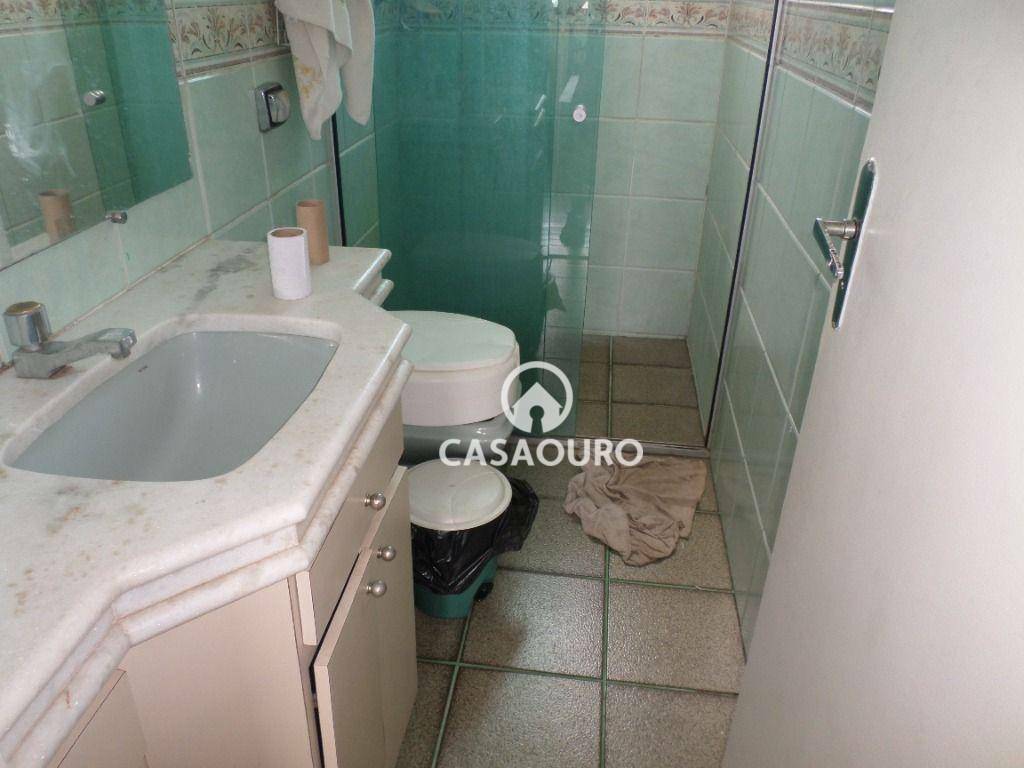 Apartamento à venda com 2 quartos, 70m² - Foto 7