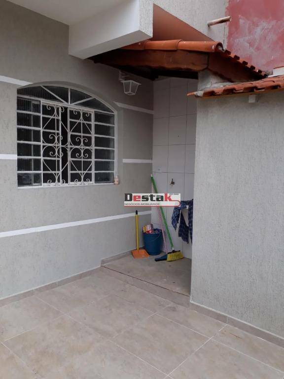 Sobrado à venda com 3 quartos, 115m² - Foto 4