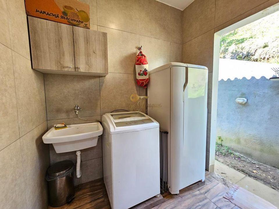 Casa de Condomínio à venda com 4 quartos, 181m² - Foto 28