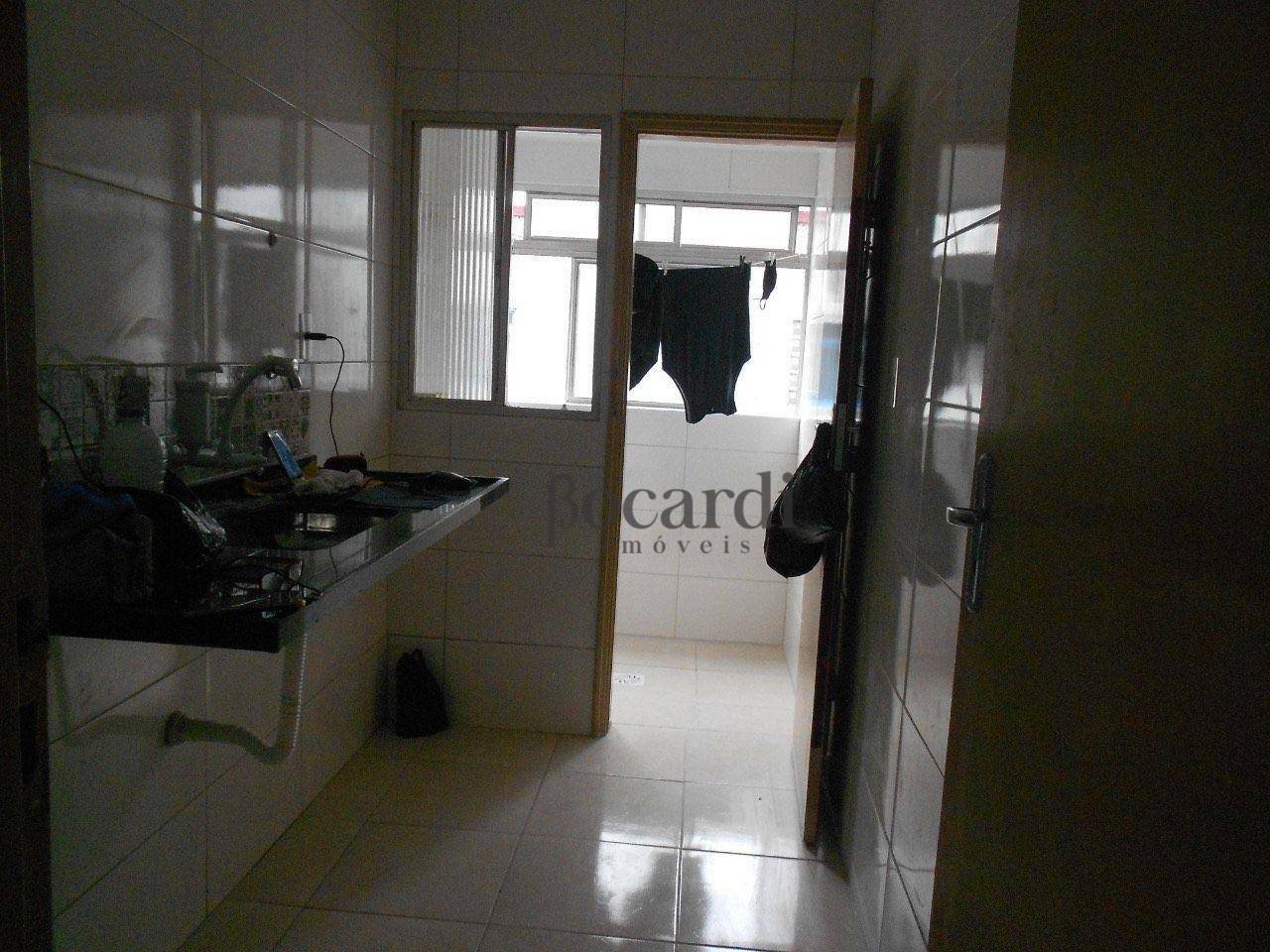 Apartamento à venda com 1 quarto, 45m² - Foto 3