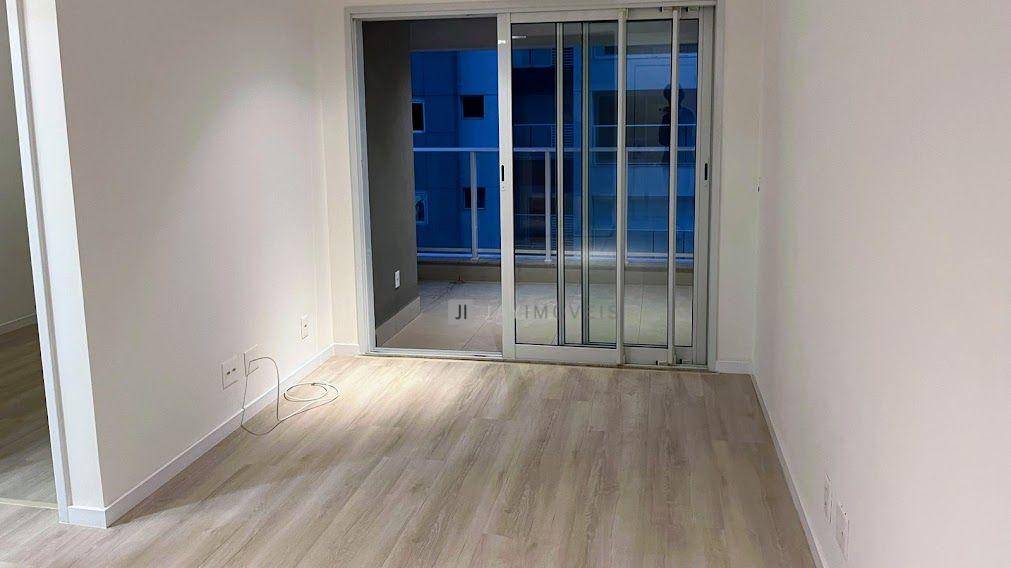 Apartamento à venda com 2 quartos, 62m² - Foto 1