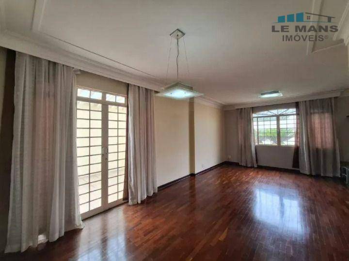 Casa à venda e aluguel com 3 quartos, 175m² - Foto 8