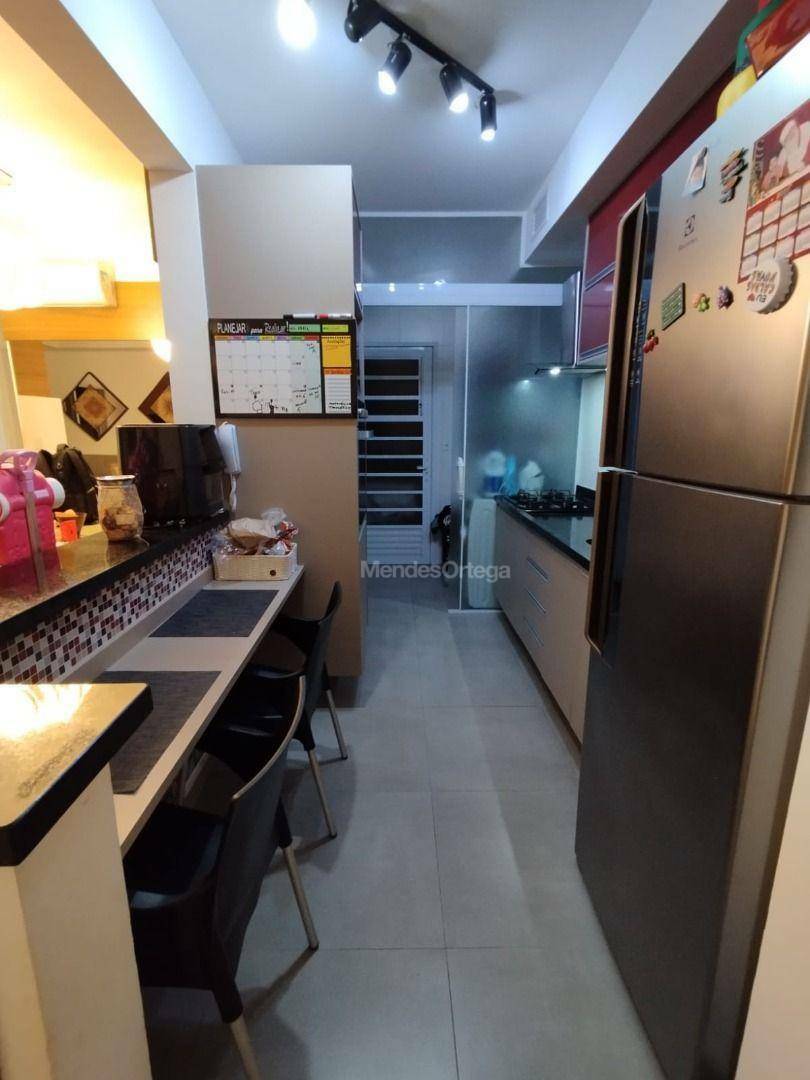 Apartamento à venda com 2 quartos, 72m² - Foto 13