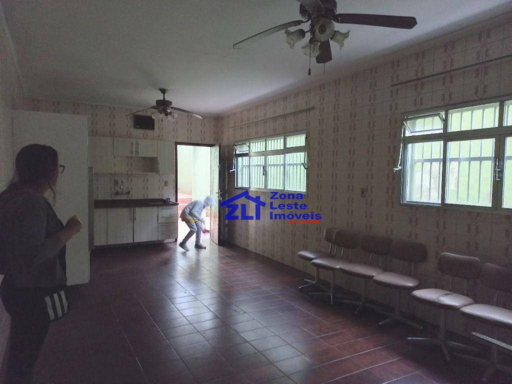 Sobrado para alugar com 4 quartos, 300m² - Foto 4