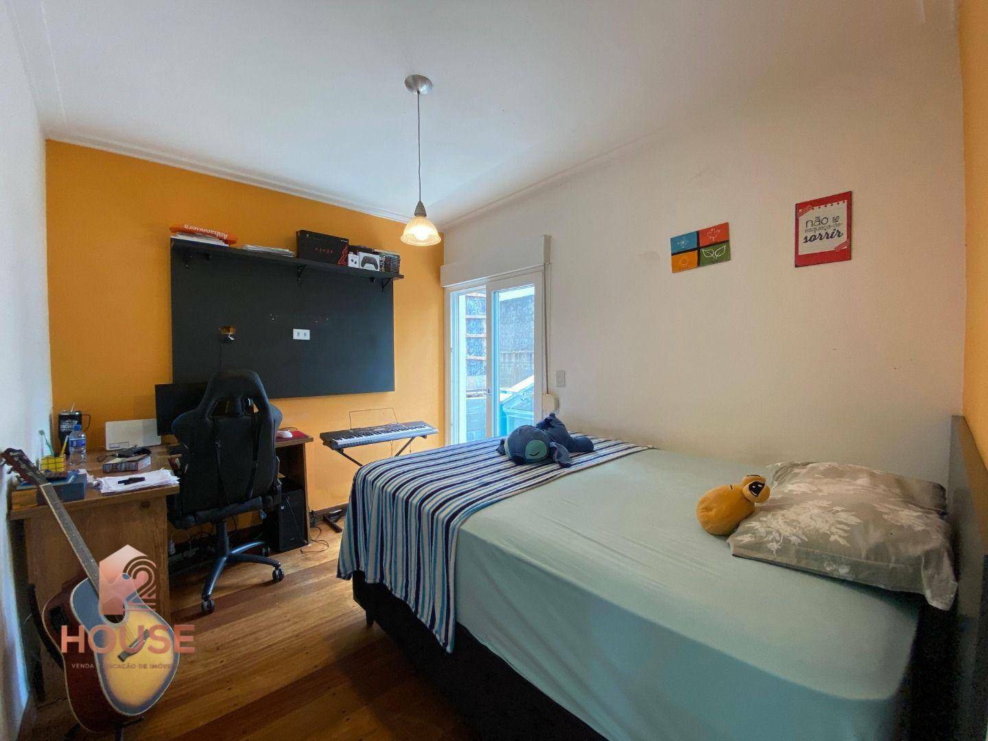Casa de Condomínio para alugar com 4 quartos, 300m² - Foto 24