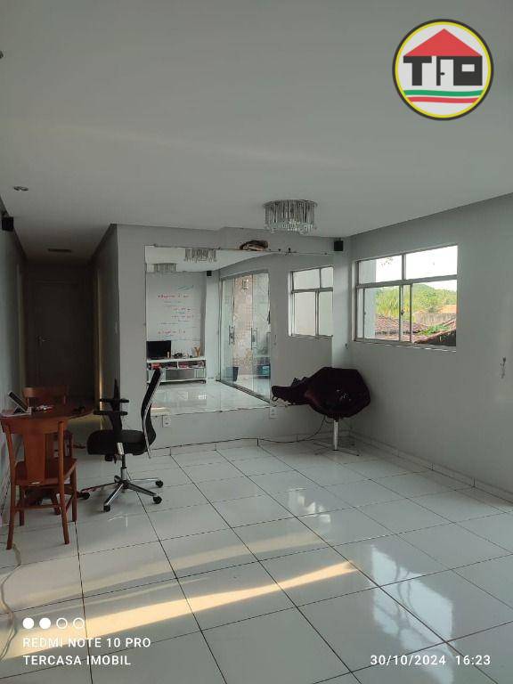 Apartamento à venda com 3 quartos, 106m² - Foto 1