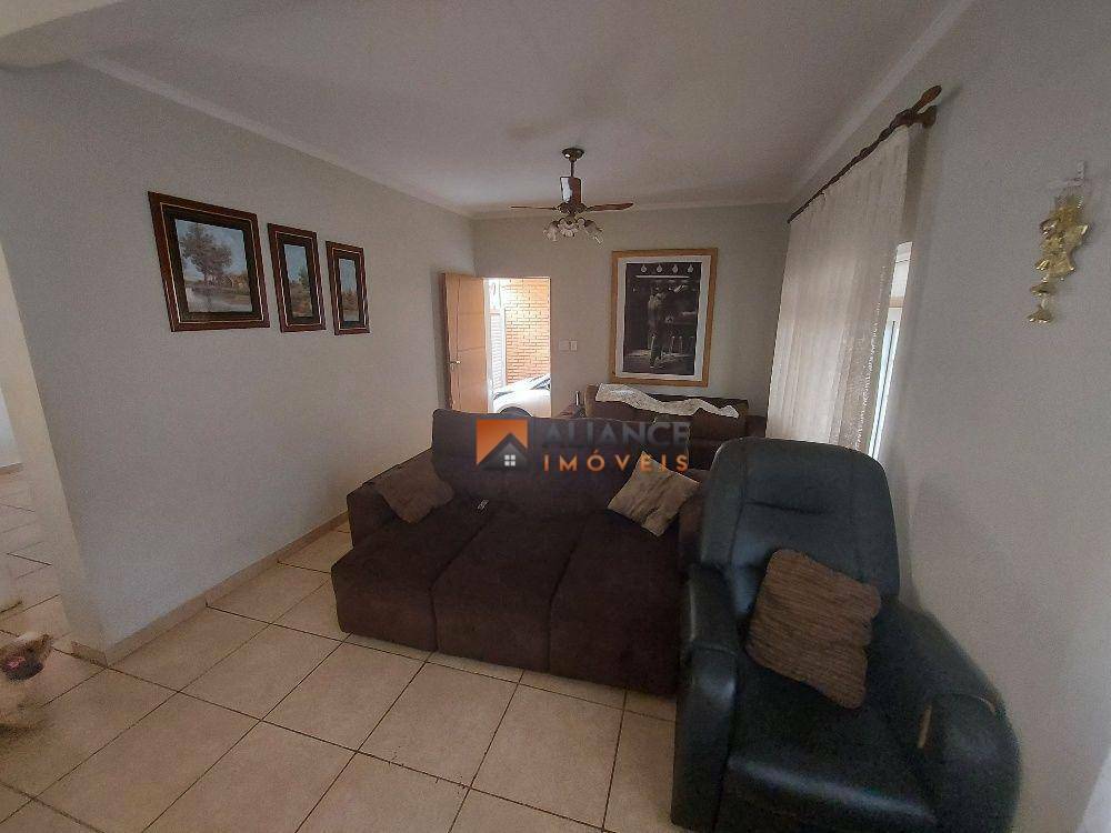 Casa à venda com 3 quartos, 115m² - Foto 7