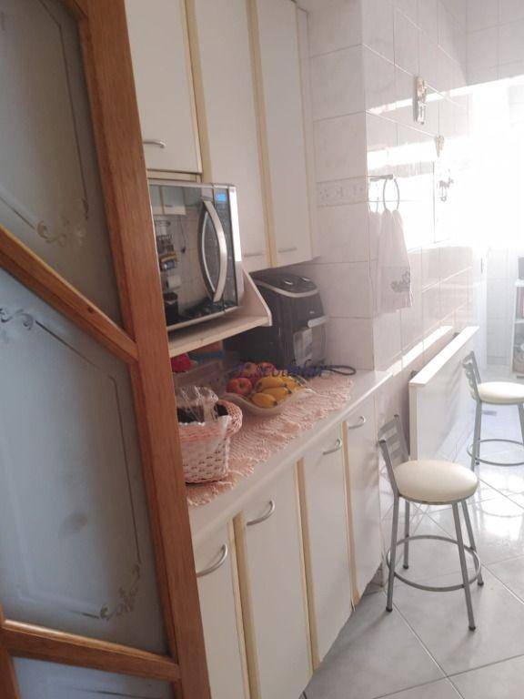 Apartamento à venda com 3 quartos, 75m² - Foto 6