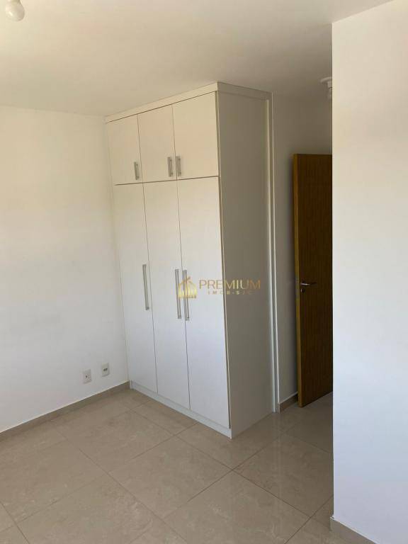 Apartamento à venda com 3 quartos, 77m² - Foto 4