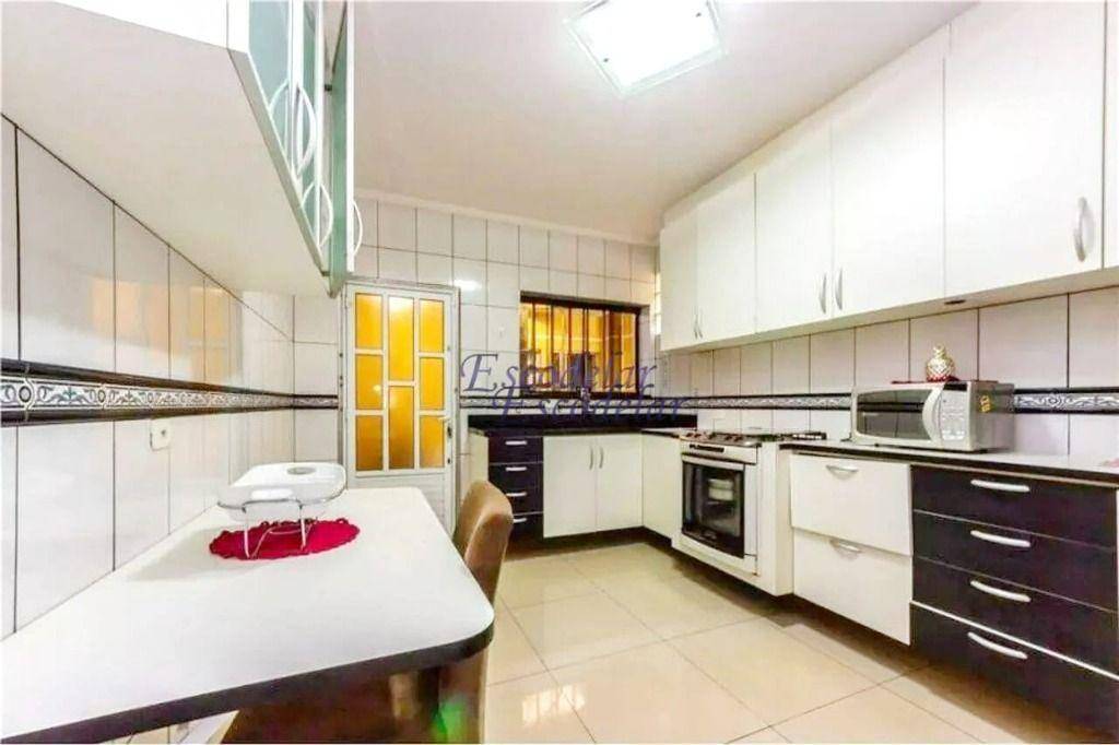 Sobrado à venda com 2 quartos, 170m² - Foto 4