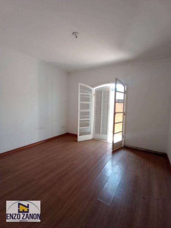 Sobrado à venda e aluguel com 3 quartos, 300m² - Foto 14