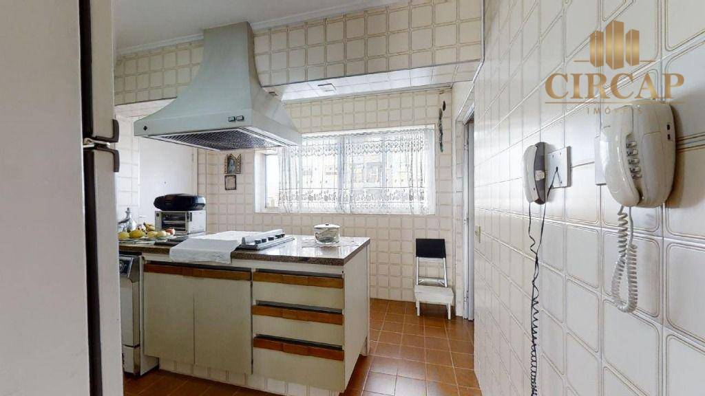 Apartamento à venda com 3 quartos, 175m² - Foto 7