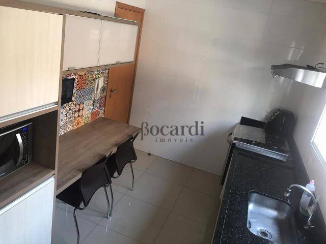 Apartamento à venda com 2 quartos, 74m² - Foto 10