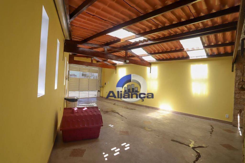 Sobrado à venda com 4 quartos, 220m² - Foto 11