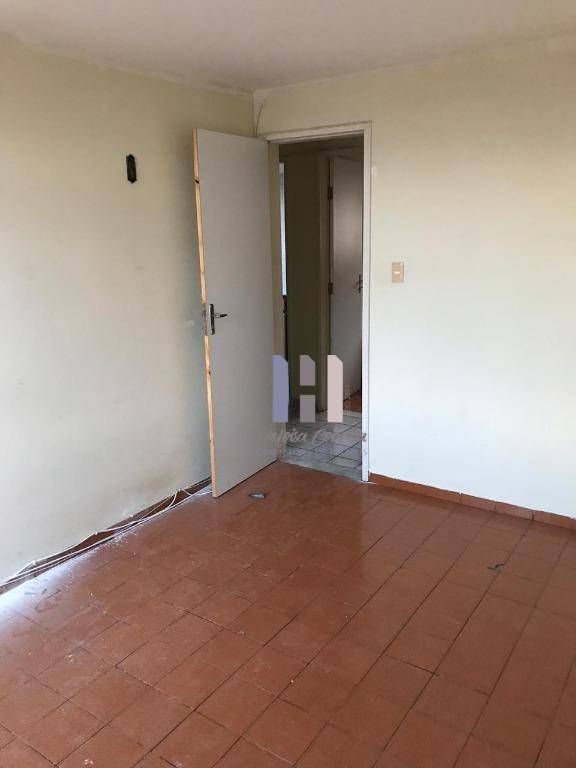 Apartamento à venda com 3 quartos, 75m² - Foto 13