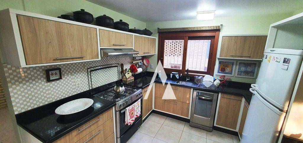 Casa de Condomínio à venda com 6 quartos, 320m² - Foto 51