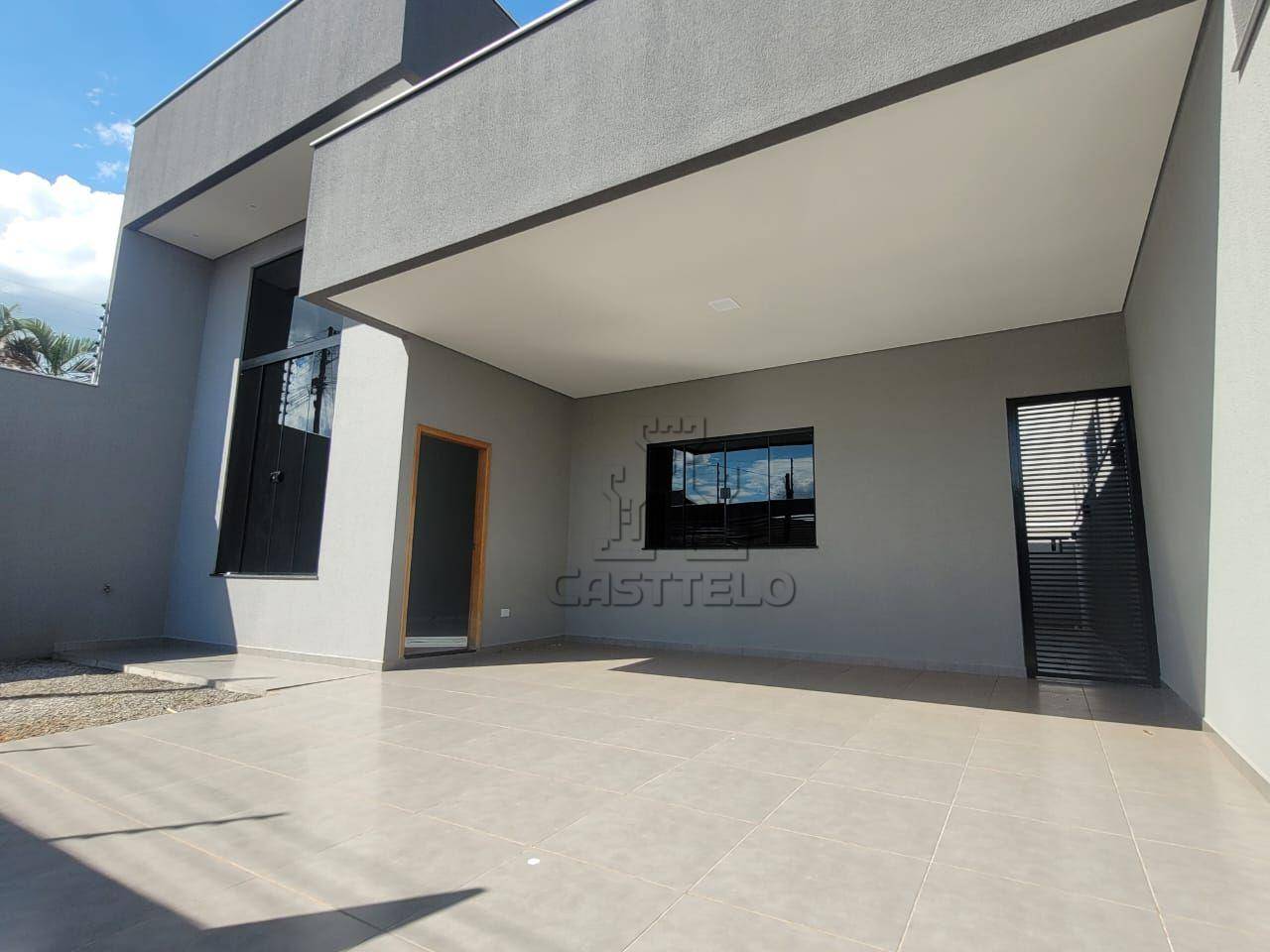 Casa à venda com 3 quartos, 111m² - Foto 1