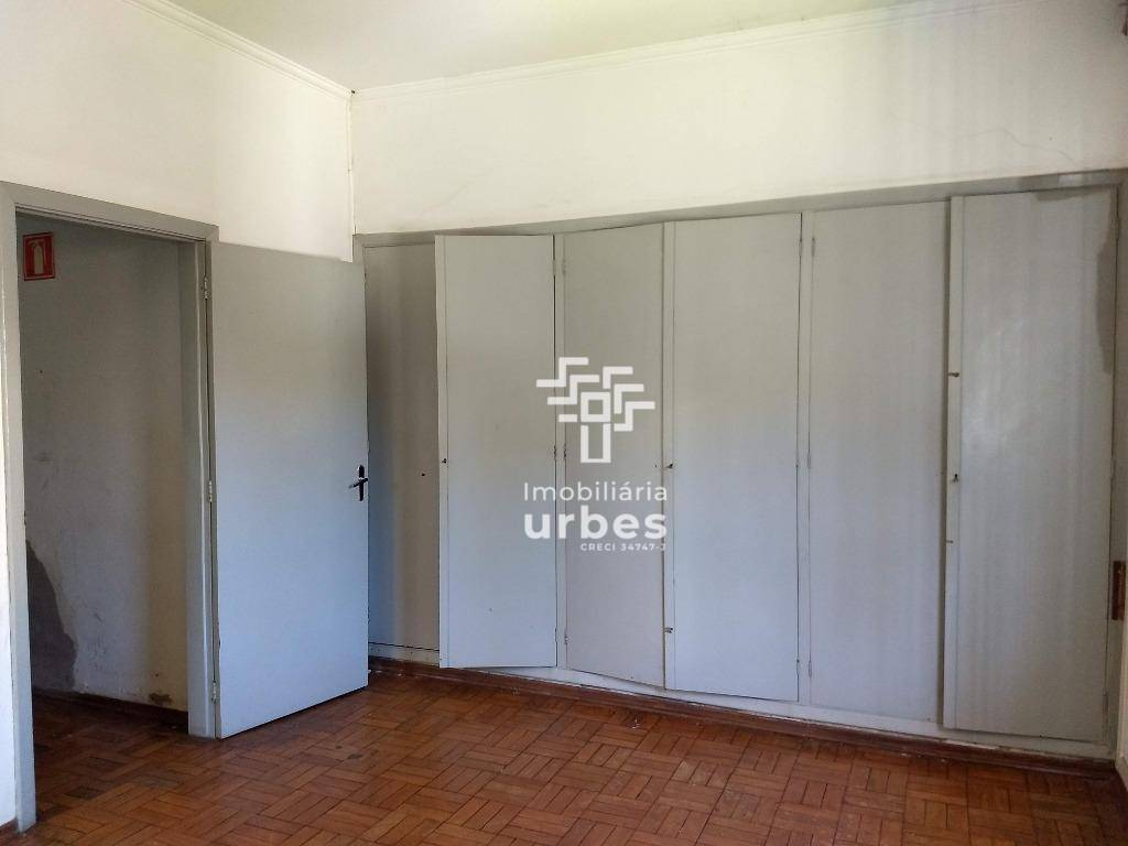 Casa à venda com 3 quartos, 241m² - Foto 13