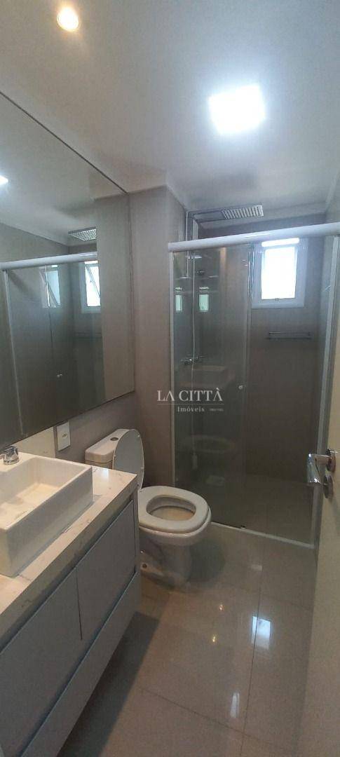 Apartamento para alugar com 2 quartos, 70m² - Foto 28