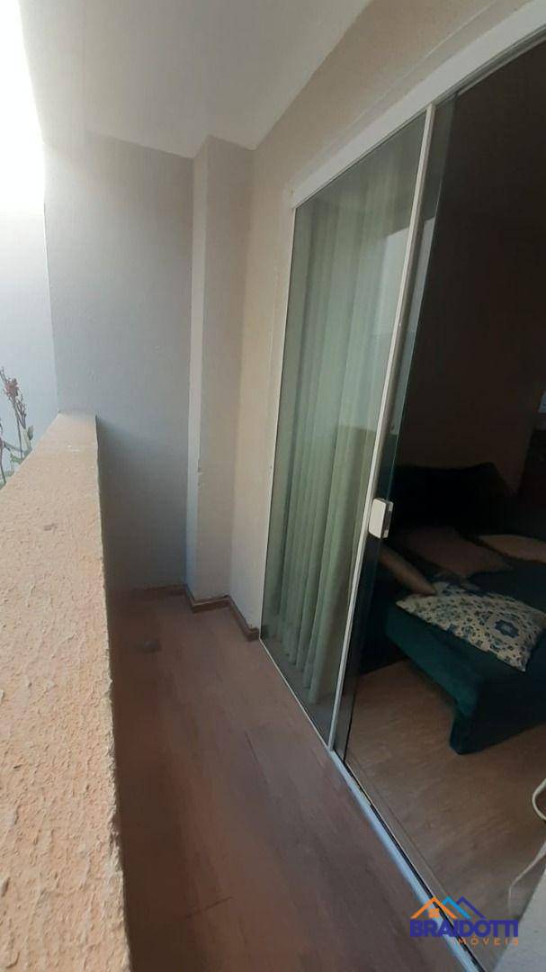 Apartamento à venda com 2 quartos, 55m² - Foto 4