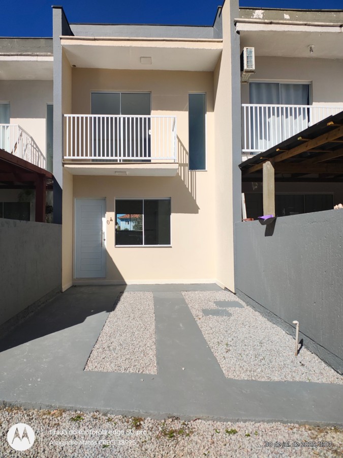 Sobrado à venda com 2 quartos, 64m² - Foto 1