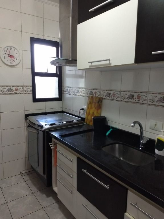 Apartamento à venda com 3 quartos, 75m² - Foto 15