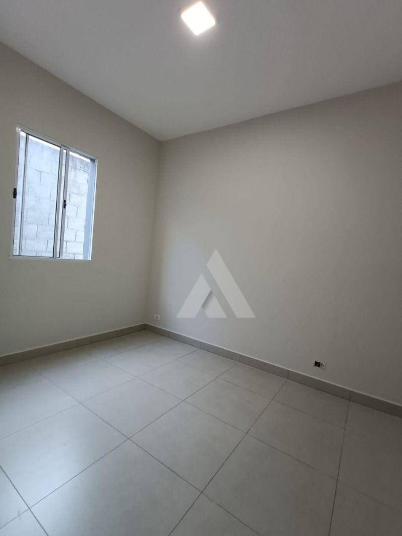 Casa à venda com 2 quartos, 48m² - Foto 9