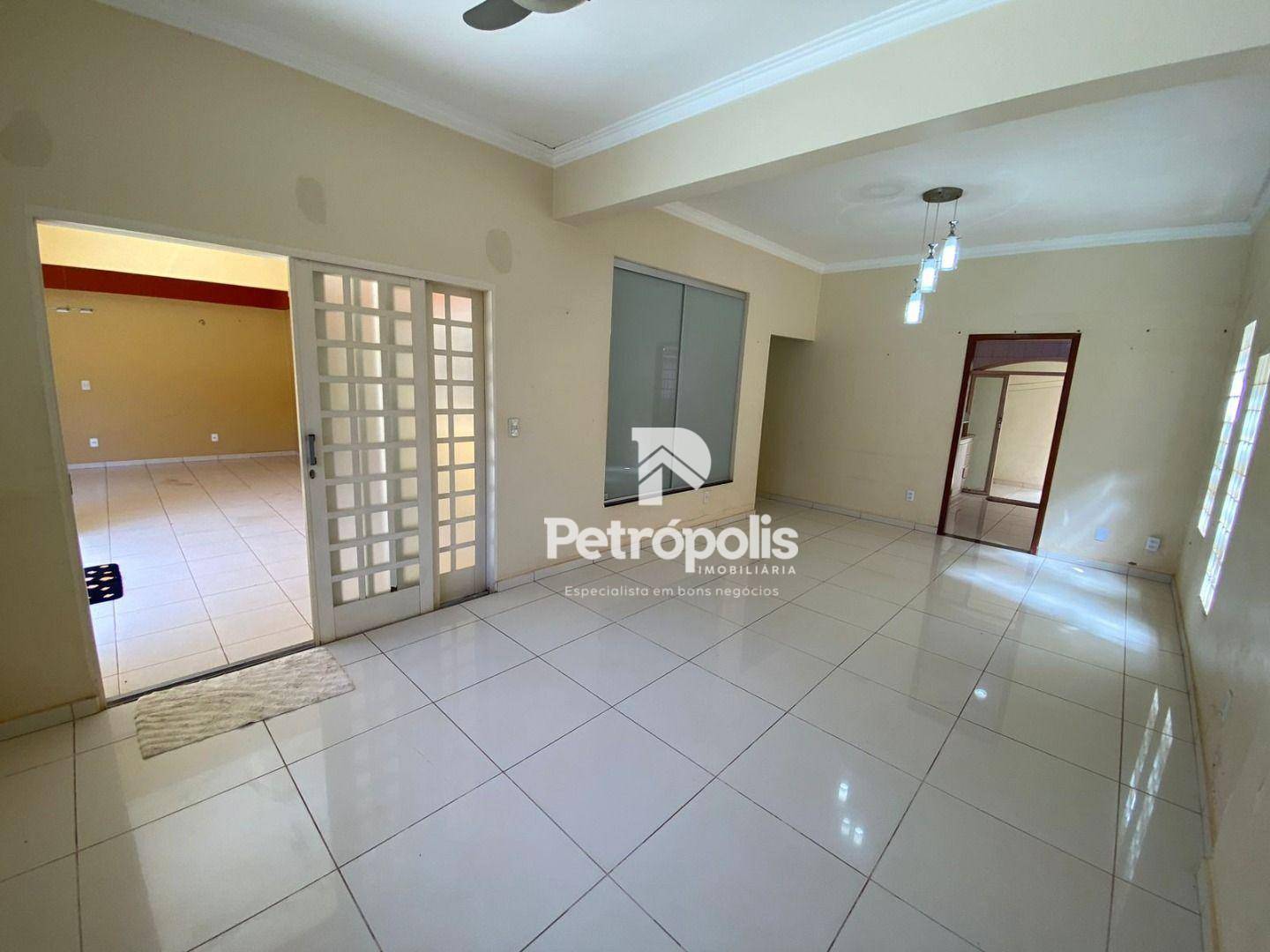 Casa à venda com 3 quartos, 190m² - Foto 7