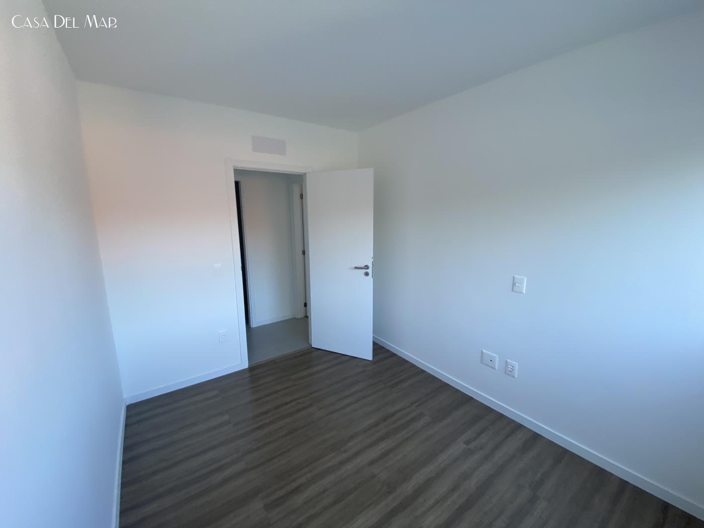 Apartamento à venda com 2 quartos, 66m² - Foto 12