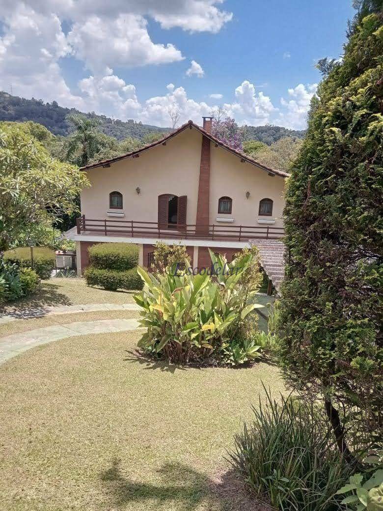 Casa à venda com 4 quartos, 400m² - Foto 1