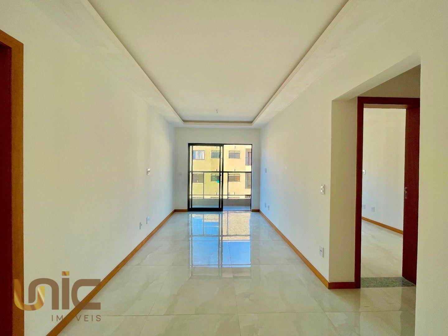 Apartamento à venda com 2 quartos, 57m² - Foto 1