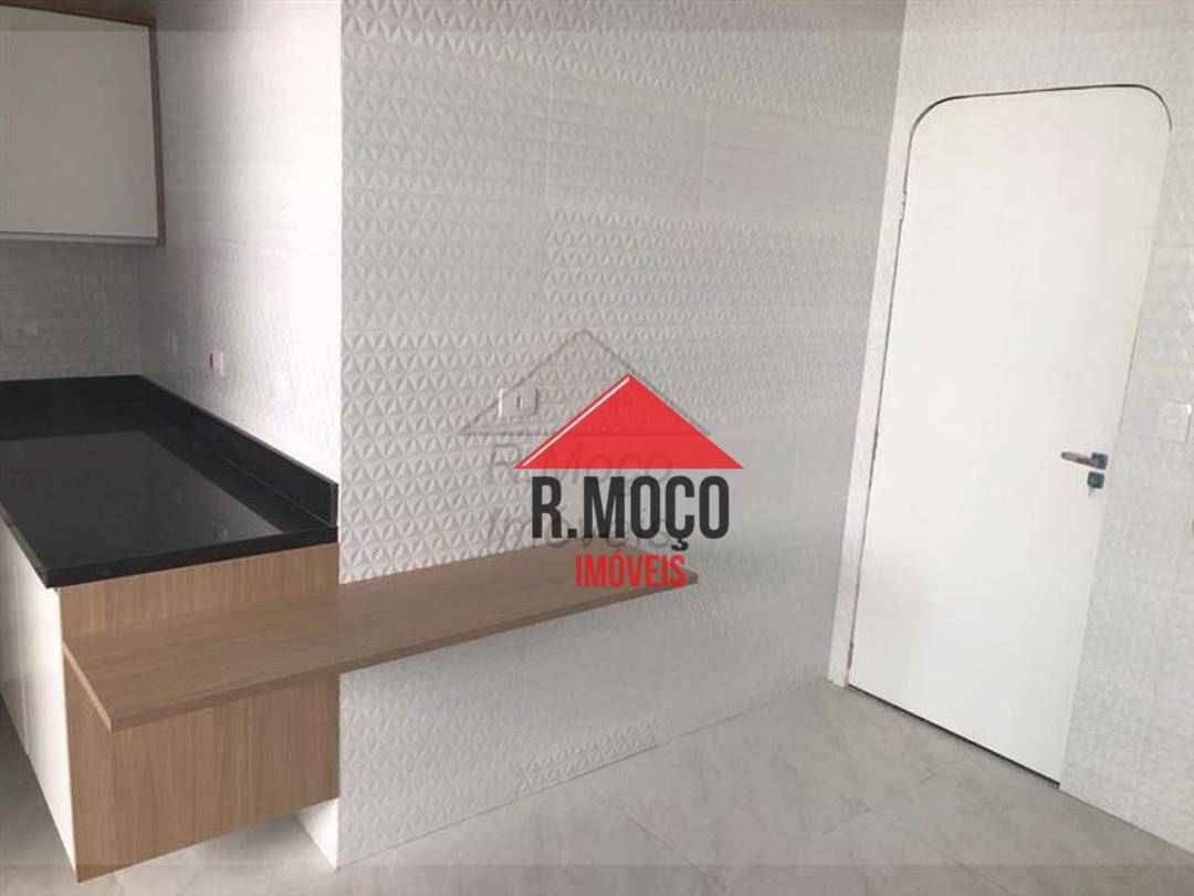 Apartamento à venda com 3 quartos, 209m² - Foto 8