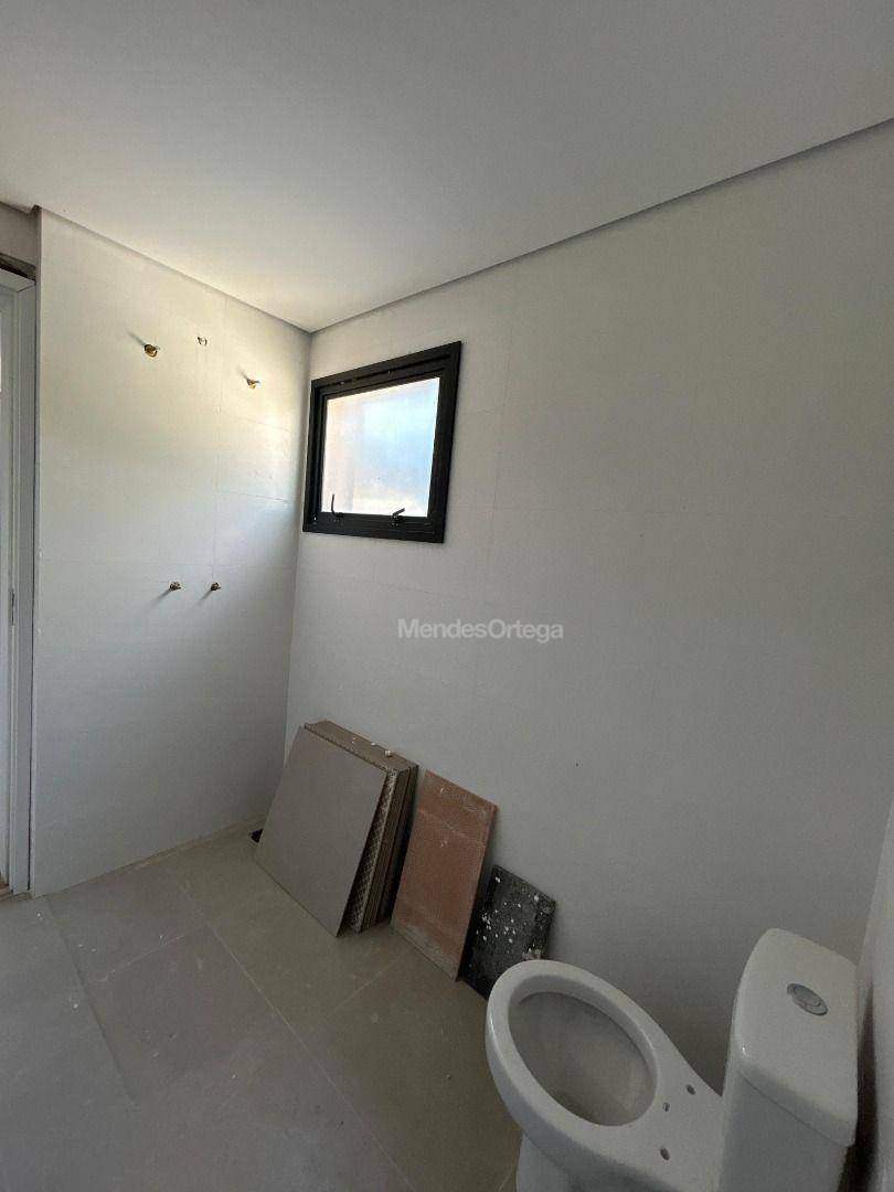 Apartamento à venda com 3 quartos, 177m² - Foto 37