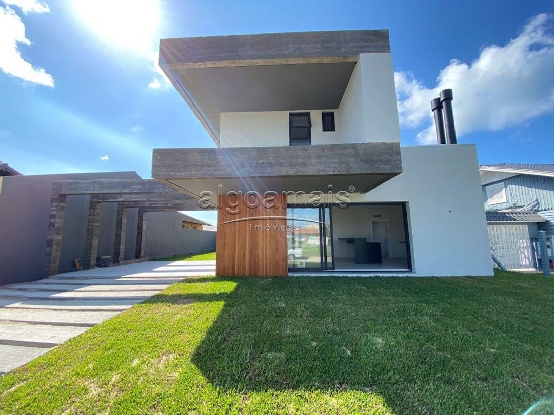 Casa à venda com 4 quartos, 260m² - Foto 2