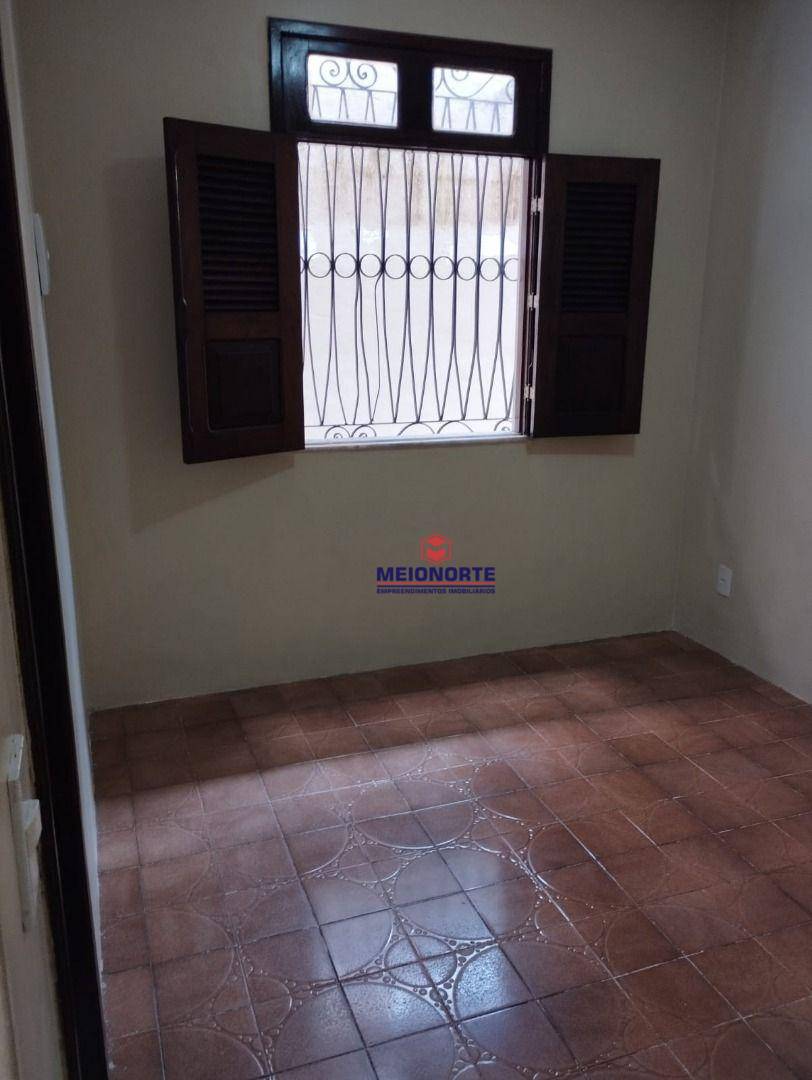 Casa à venda com 4 quartos, 150m² - Foto 10