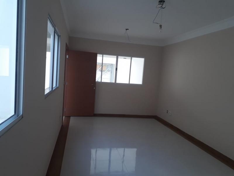 Sobrado à venda com 3 quartos, 125m² - Foto 4