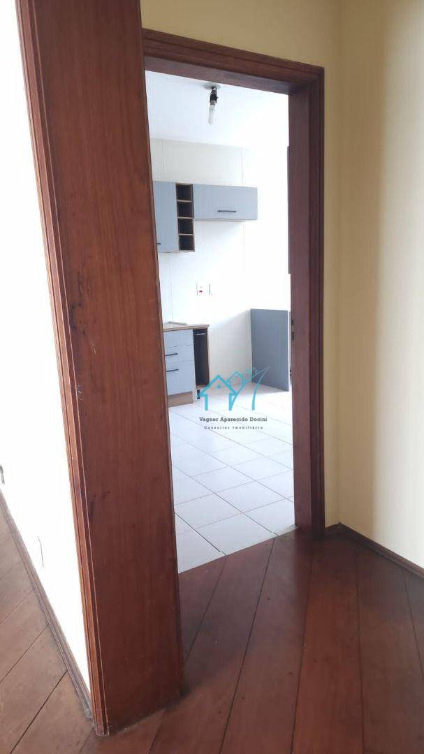 Apartamento à venda com 3 quartos, 173m² - Foto 2