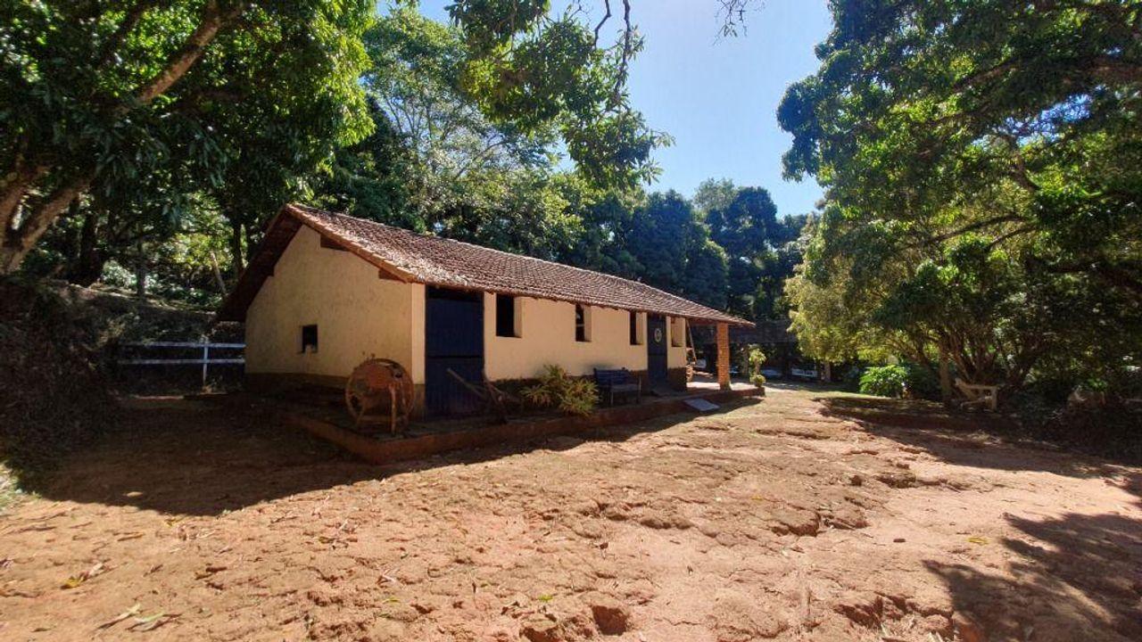 Fazenda à venda com 10 quartos, 371734m² - Foto 37