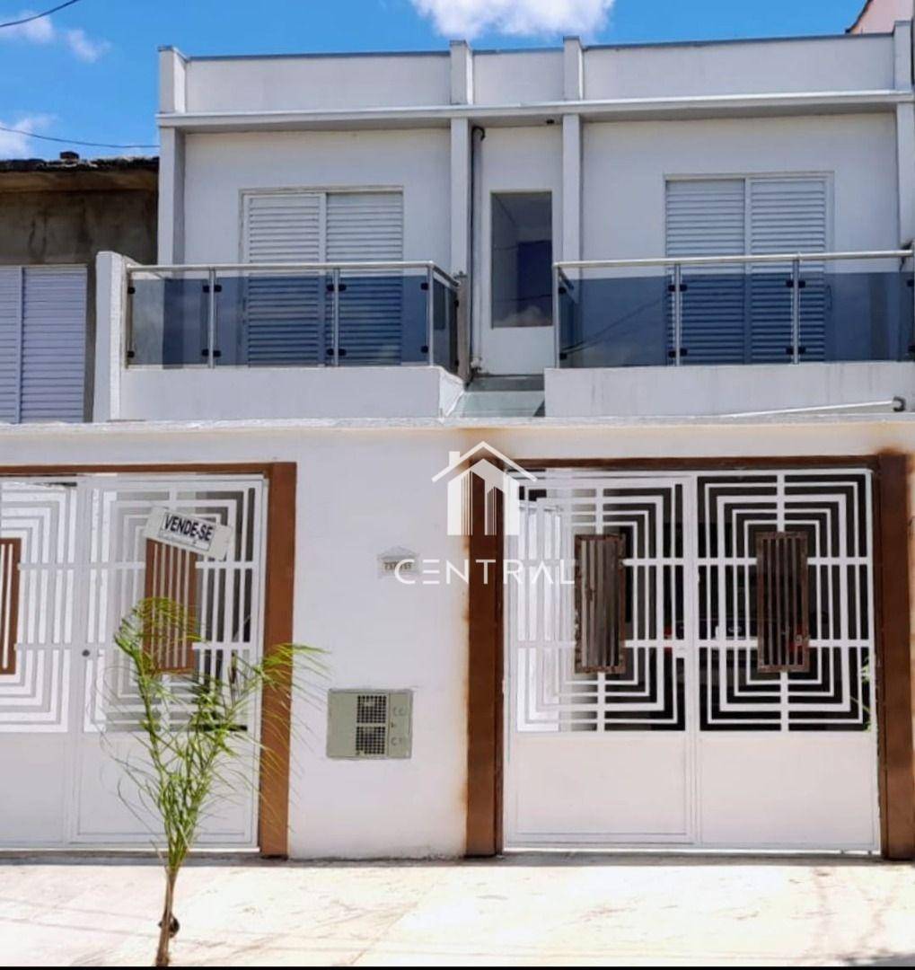 Casa à venda com 4 quartos, 185m² - Foto 1