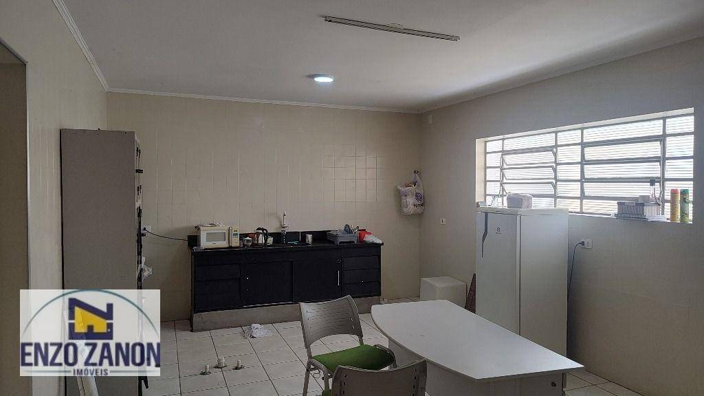Casa à venda e aluguel com 3 quartos, 258m² - Foto 25
