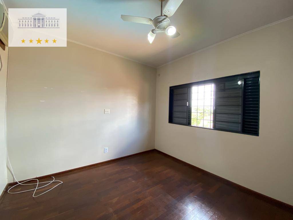 Sobrado à venda com 3 quartos, 338m² - Foto 14