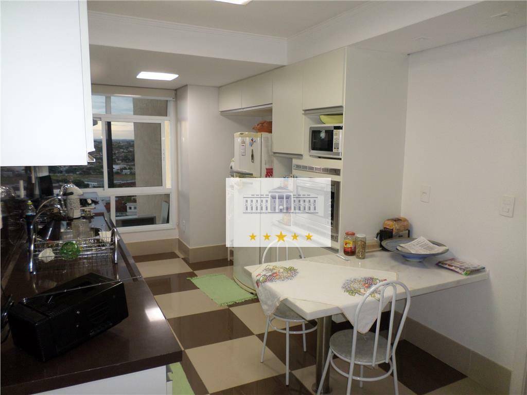 Apartamento à venda com 4 quartos, 210m² - Foto 36