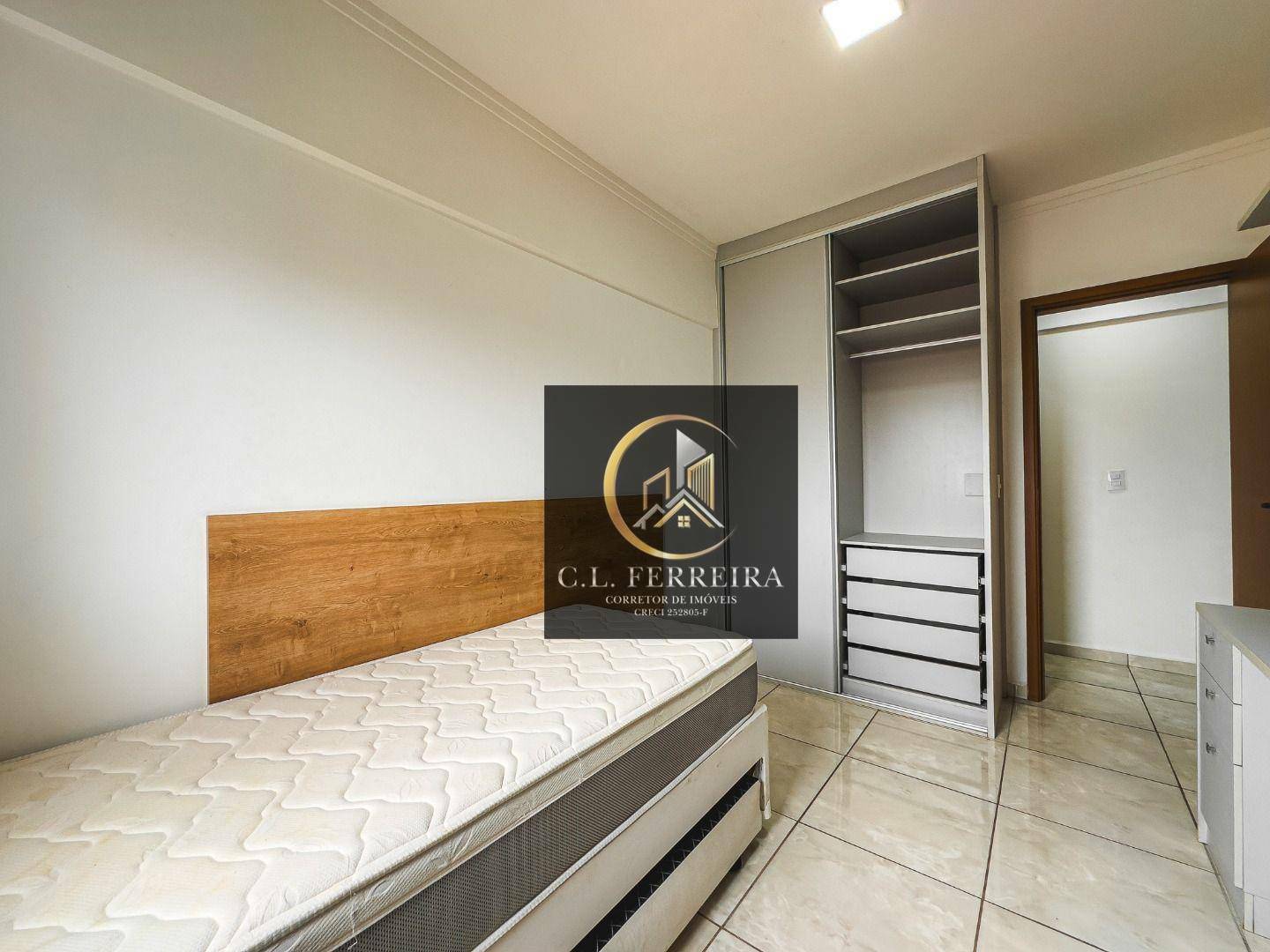 Apartamento à venda com 2 quartos, 75m² - Foto 19