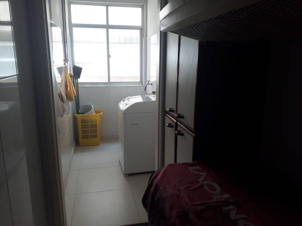 Apartamento à venda com 3 quartos, 117m² - Foto 1