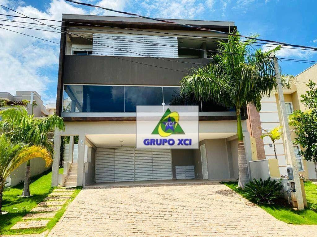 Sobrado à venda com 4 quartos, 345m² - Foto 1