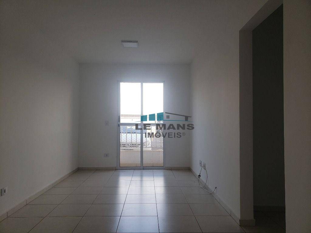 Apartamento à venda e aluguel com 3 quartos, 70m² - Foto 3