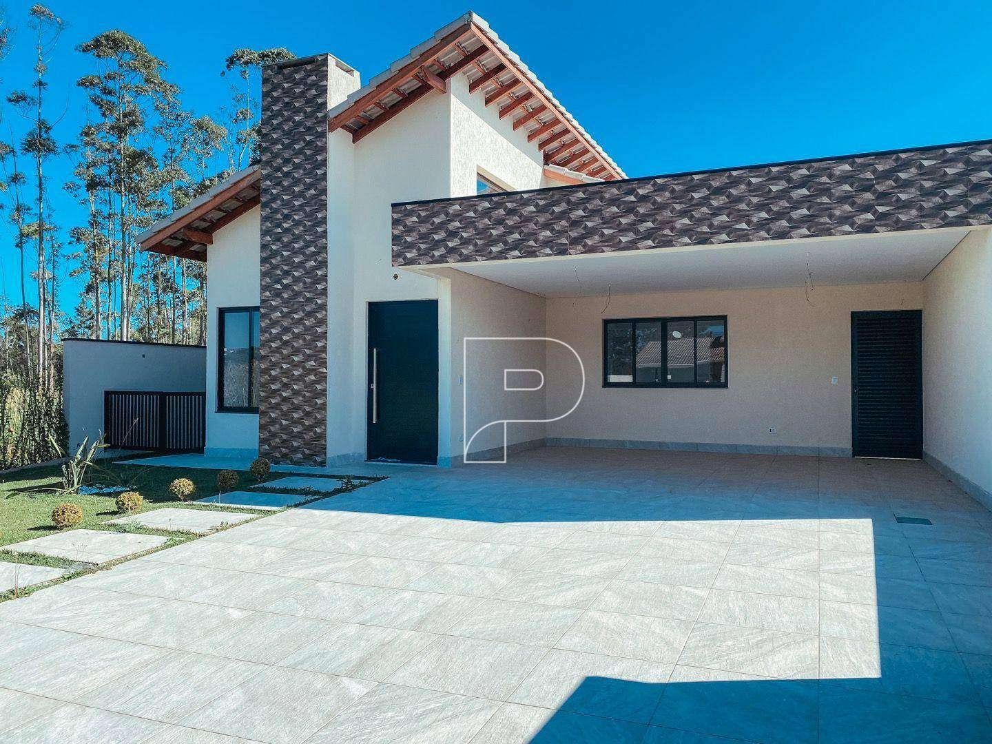 Casa de Condomínio à venda com 3 quartos, 220m² - Foto 2