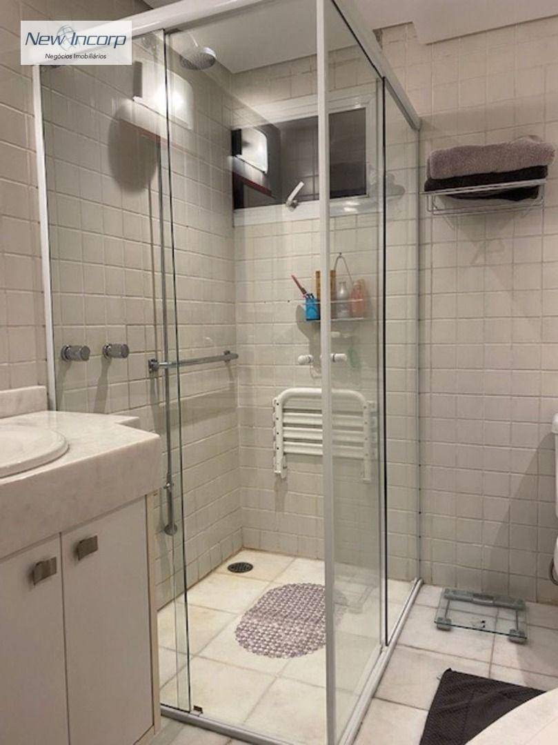 Apartamento à venda com 4 quartos, 210m² - Foto 15