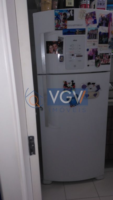 Apartamento à venda com 2 quartos, 60m² - Foto 12